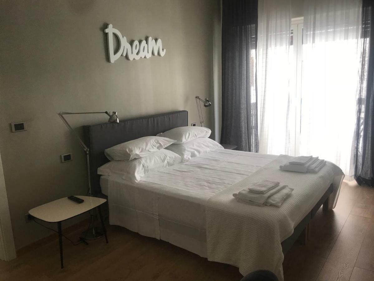 70's Luxury Cavour Apartment Bari